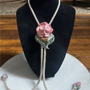Heidi ~ Vtg ~ Unakite (Pink/Green) Gemstone W/ 3D Polymer Clay Floral Bolo Tie